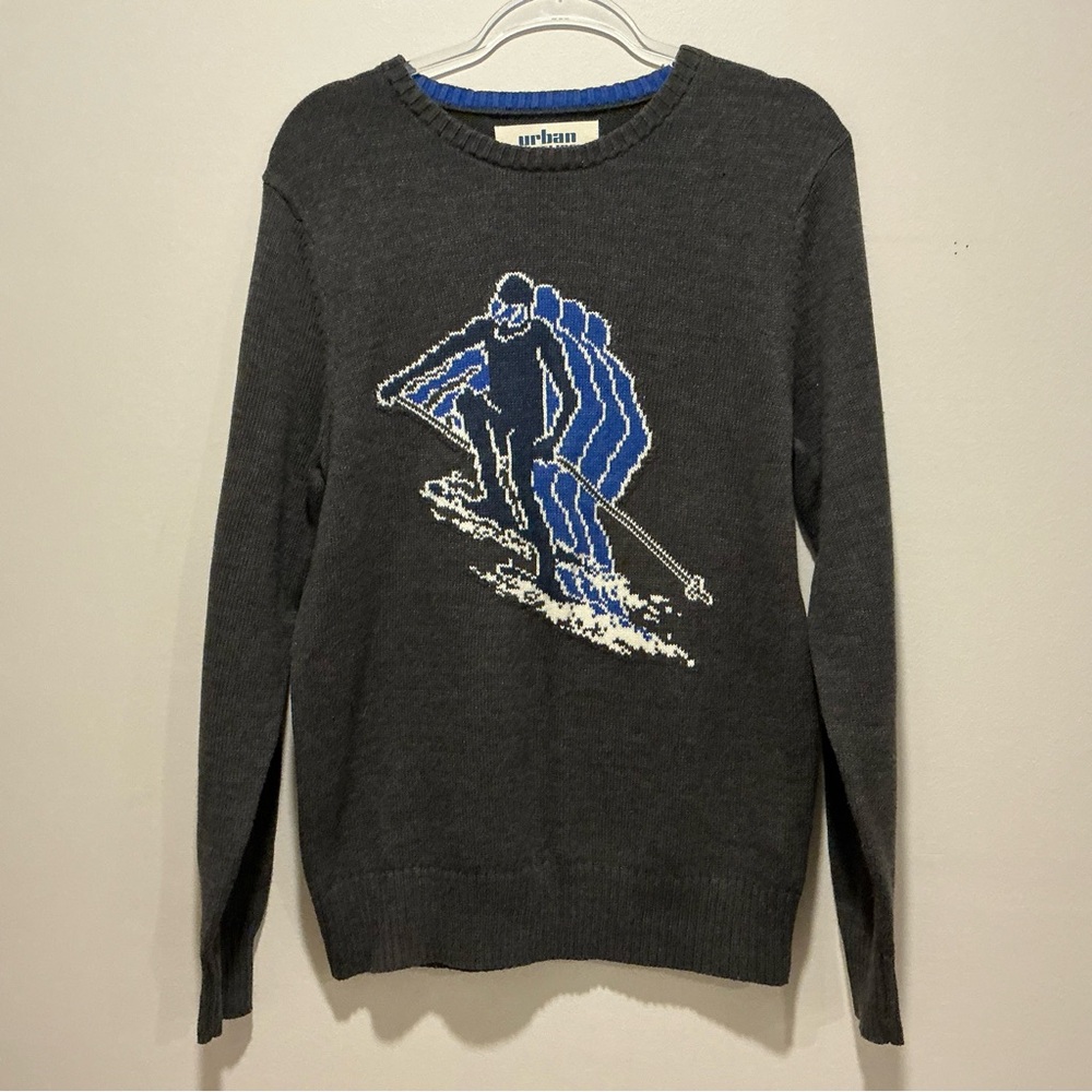Urban Pipeline Men’s Dark Gray Ski  Crewneck Sweater Size M